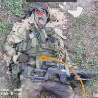 dead russia soldier // 1005x1005 // 208.9KB